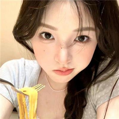 我与妈妈的黄色脚踏车